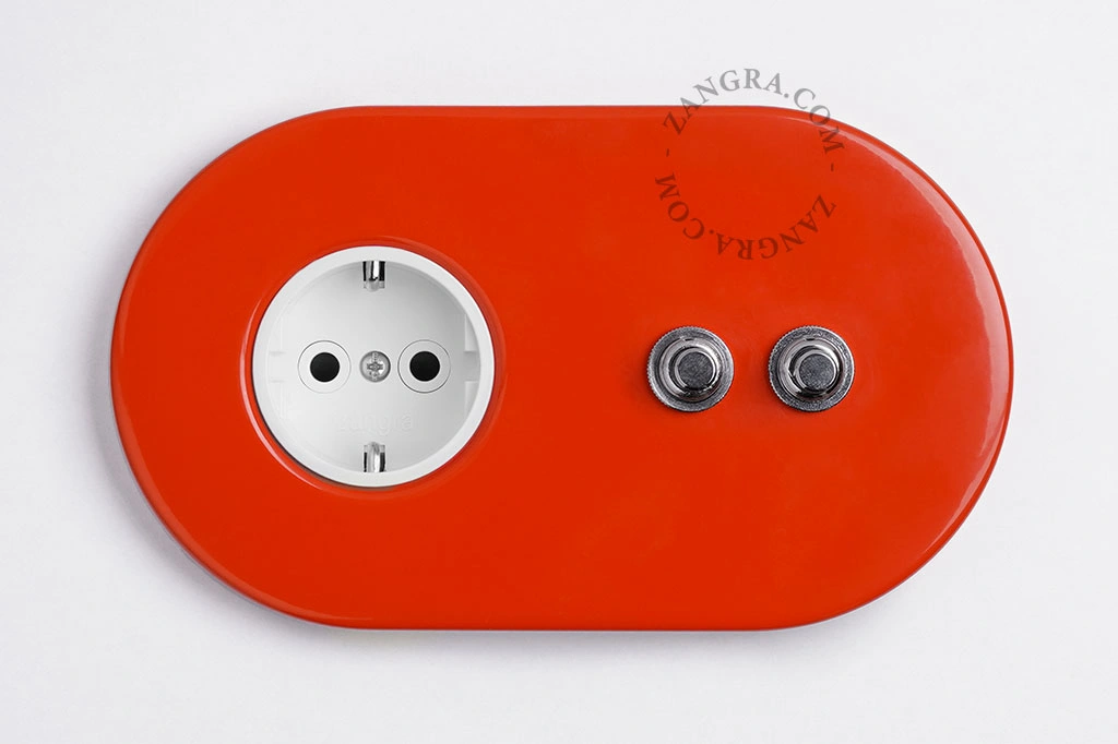 tomada e interruptor embutidos em vermelho - duplo botão de pressão niquelado