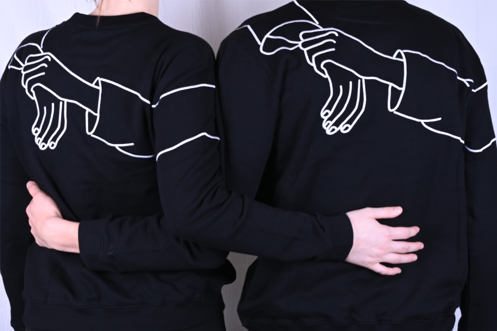 sweatshirt "Plus one"