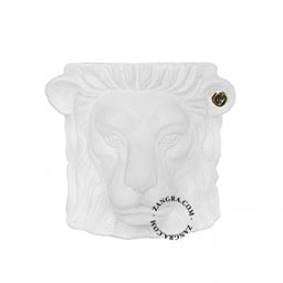 garden.041.001.w_s-flower-pot-white-lion-garden-glory-bloempot-wit-leeuwenkop-leeuw-pot-fleur-blanc