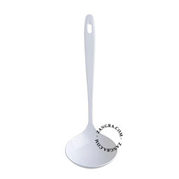 kitchen.066.w_s-louche-soeplepel-soup-ladle-white-blanc-wit