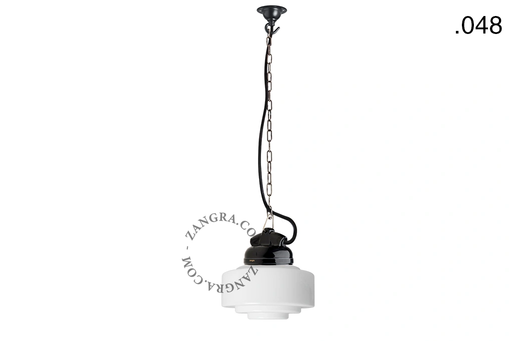 lampada a sospensione in porcellana nera per esterni o per bagno - paralume in vetro - IP54