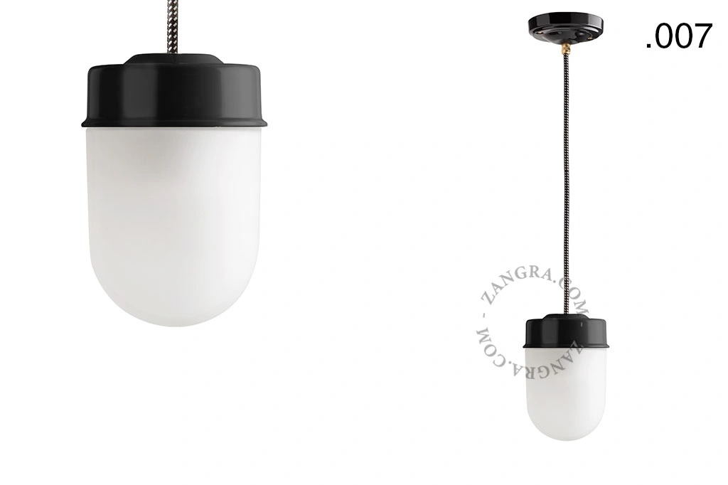 czarna lampa wisząca porcelana ze szklanym kloszem