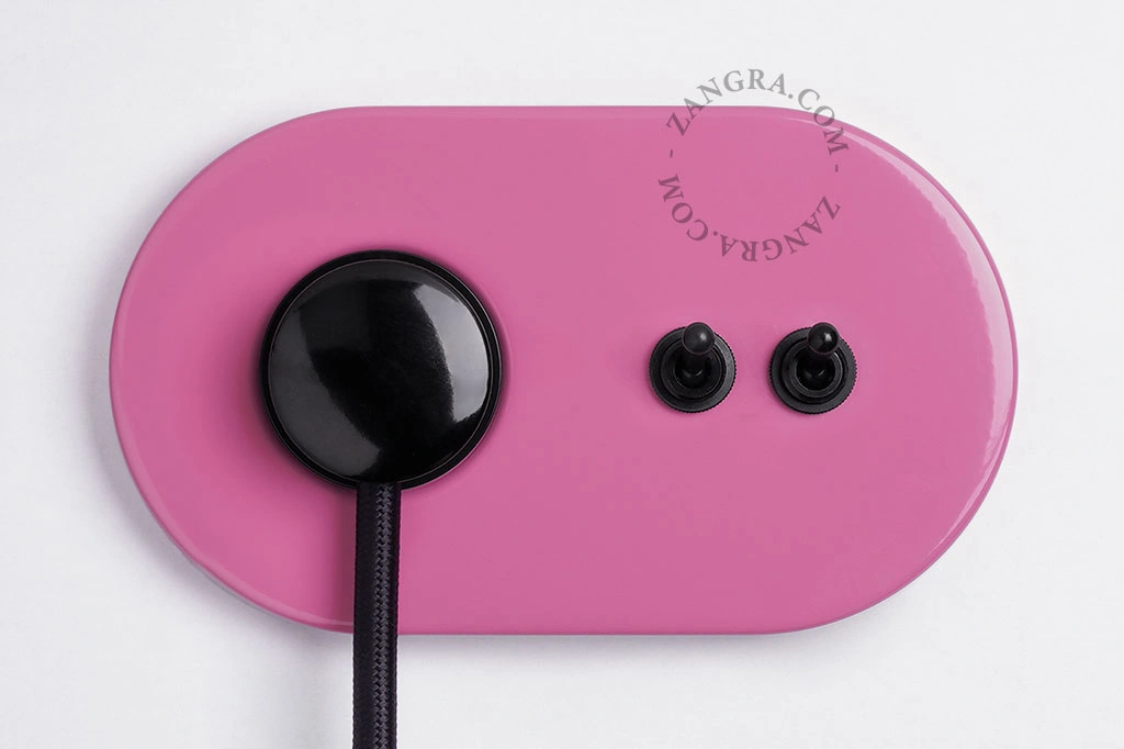 prise murale rose et double interrupteur va-et-vient ou simple - leviers noirs