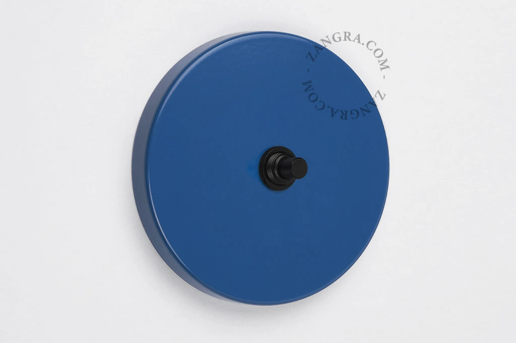 interruttore blu - pulsante nero