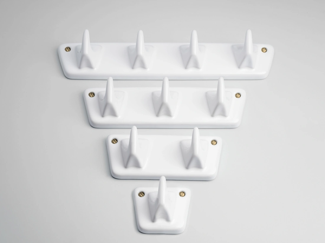 white porcelain 2-hook coat hanger