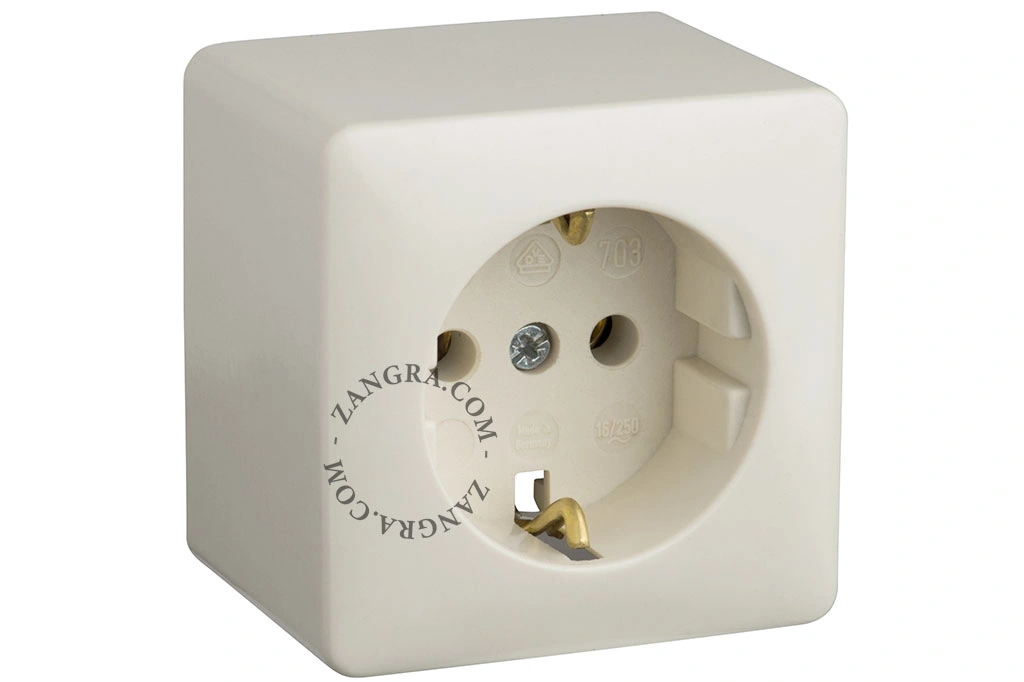 surface mount beige bakelite socket - type F