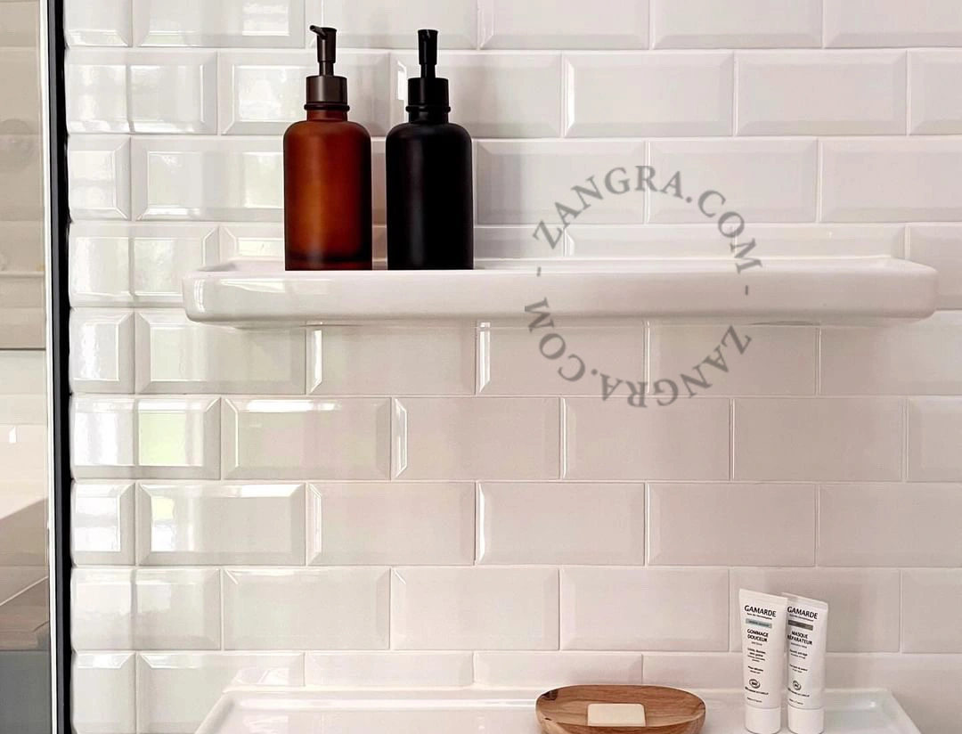 tablette murale en porcelaine blanche