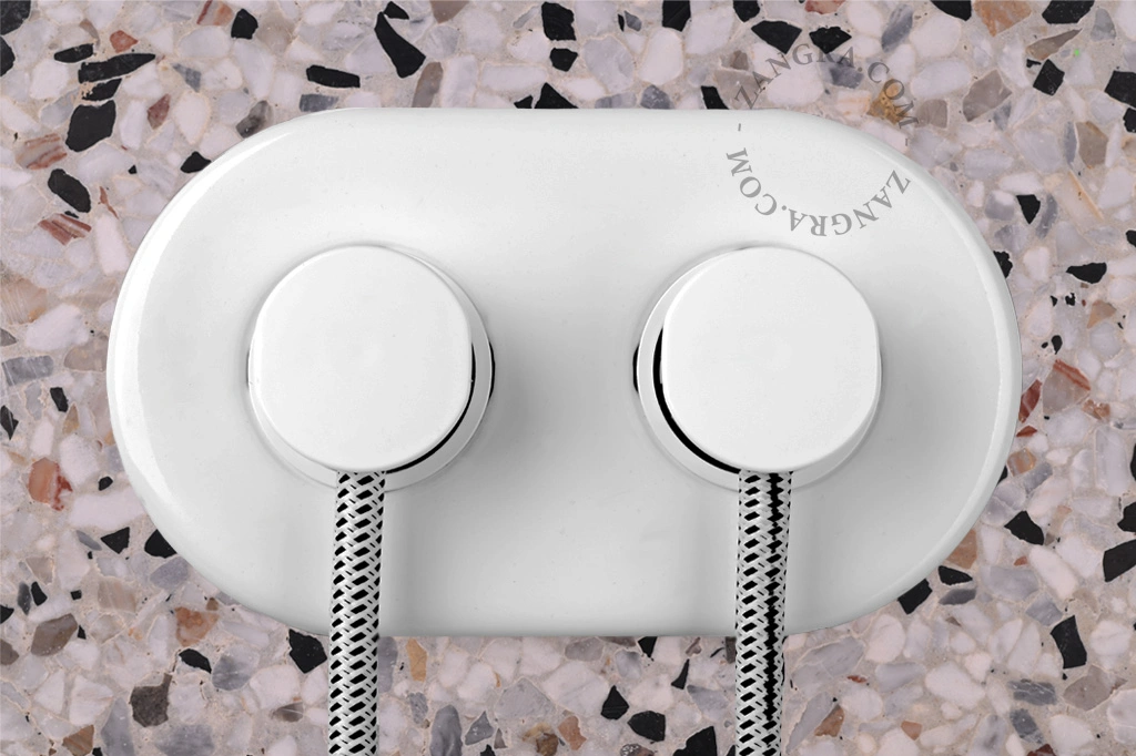 tomada elétrica dupla encastrar de porcelana