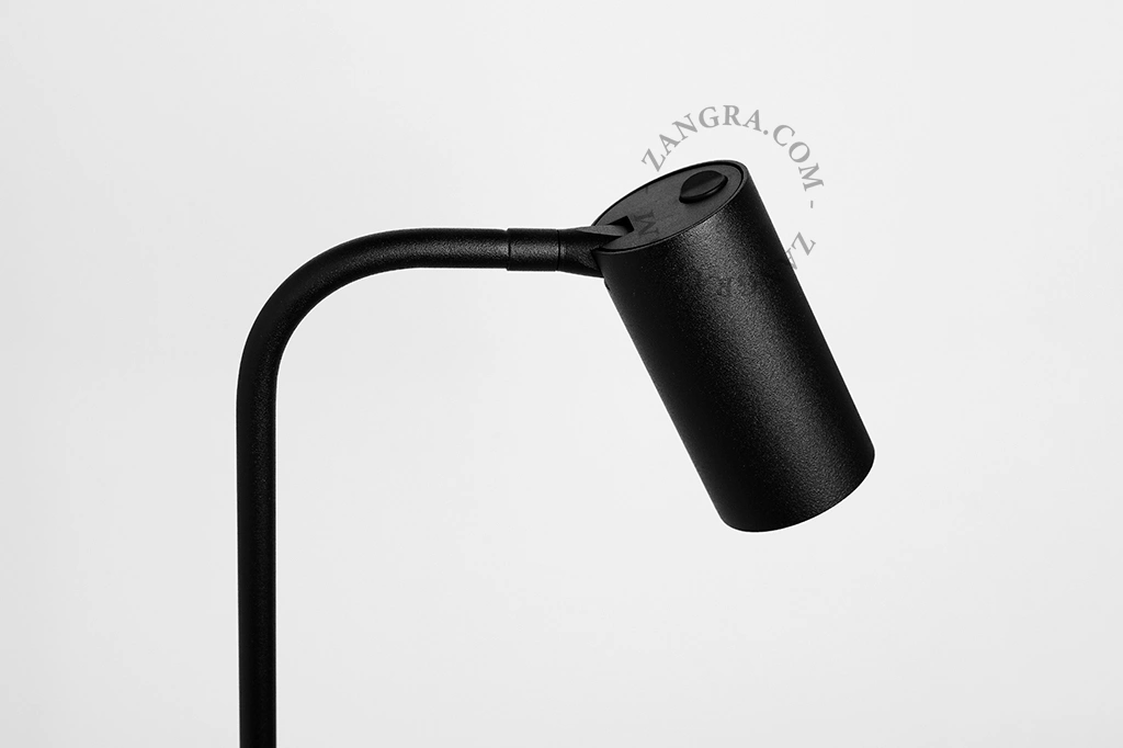 justerbar golvlampa Achille - svart