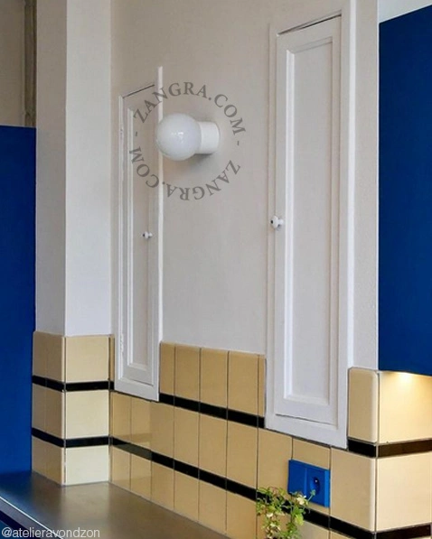 lampa biała porcelana ze szklanym kloszem