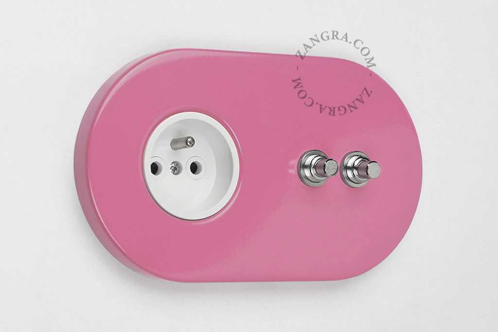 roze stopcontact met 2 drukknoppen - zilverkleurig