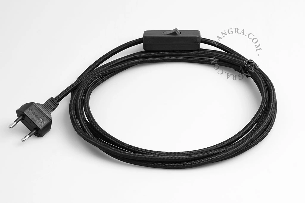 Textilkabel mit Stecker und Schalter - schwarz