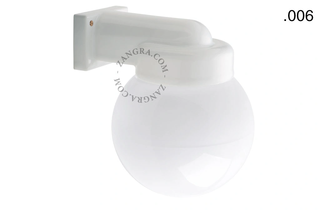 zewnętrzna lub łazienkowa lampa ścienna biała porcelana ze szklanym kloszem - IP54