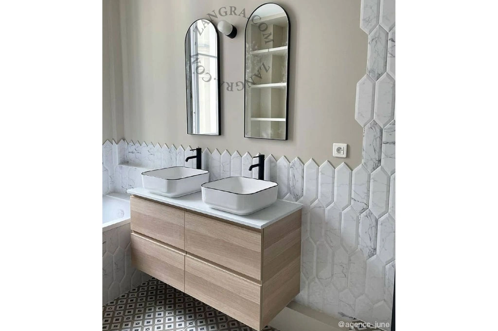 aplique angular en porcelana negra - pantalla de vidrio