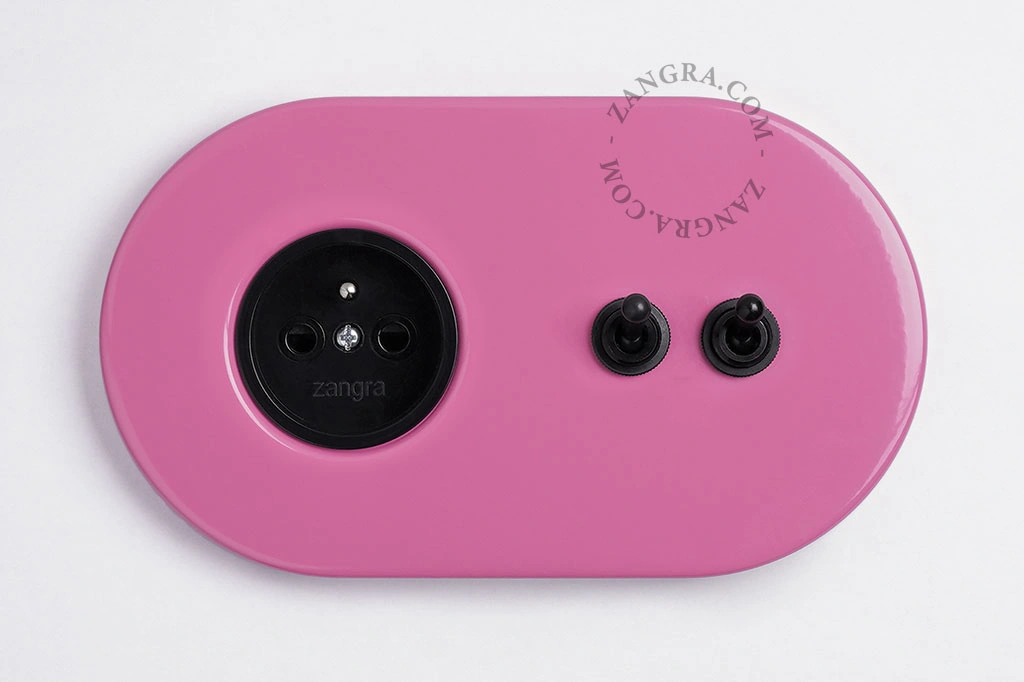 prise murale rose et double interrupteur va-et-vient ou simple - leviers noirs