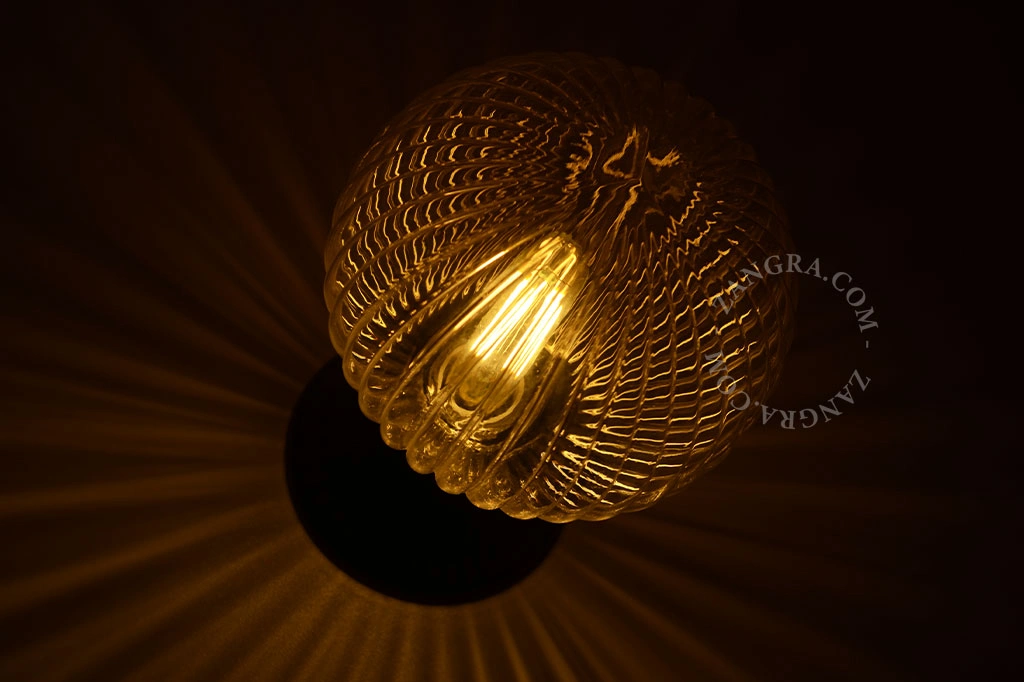 E27 dimbar filament LED ljuskälla - linjer - 2700K - 4W