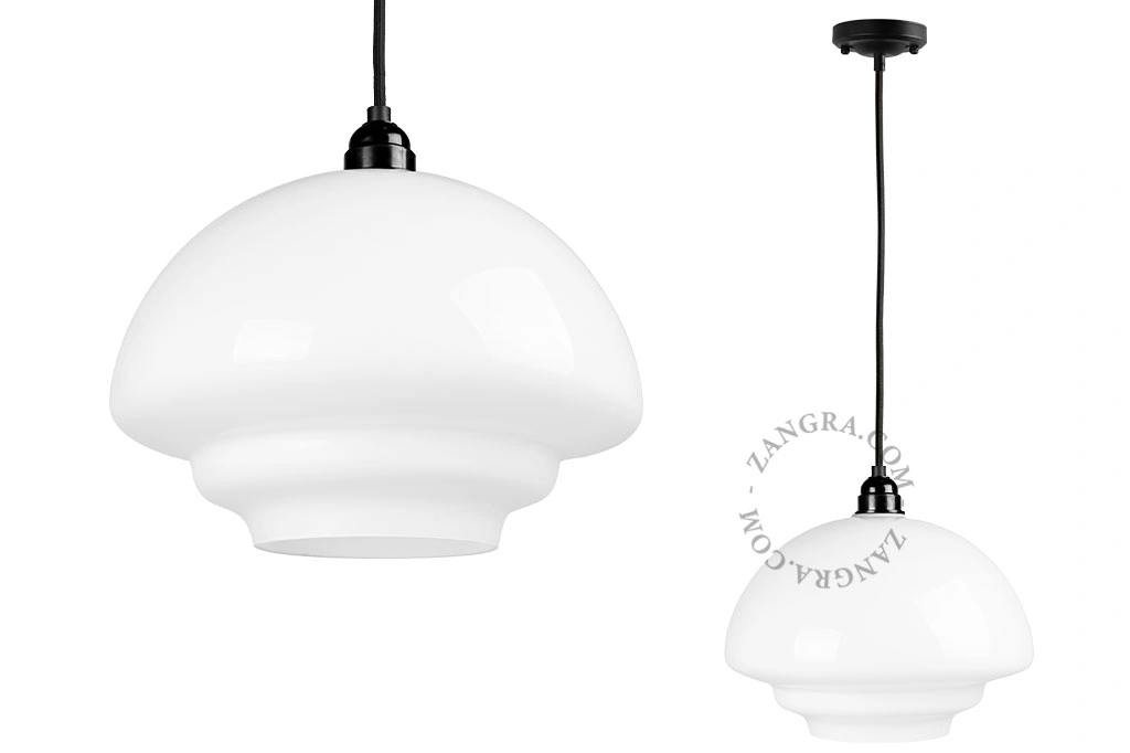 Art Deco lampa wisząca z opalowym szklanym kloszem