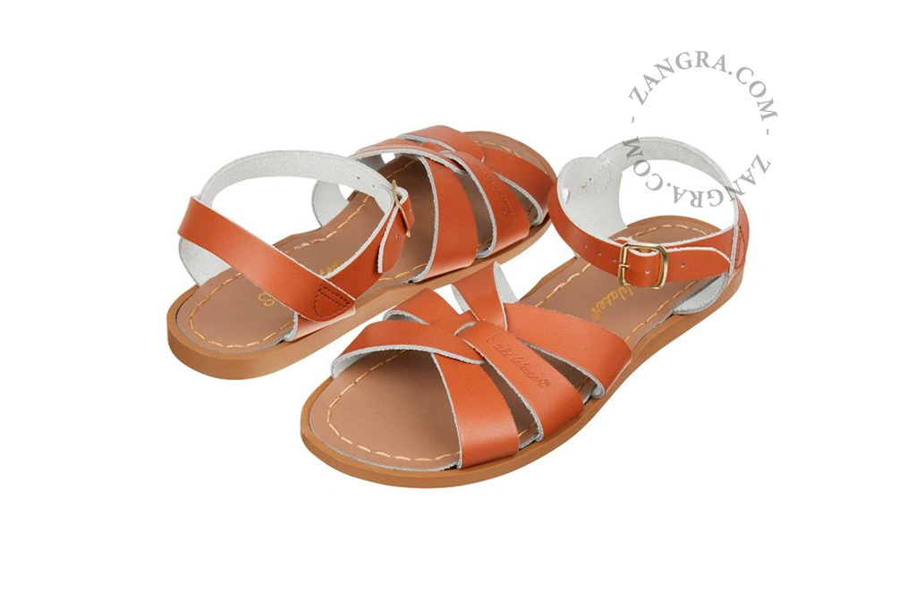 water sandals kids - brown