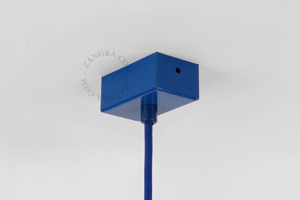 suspension linéaire bleue Brenda