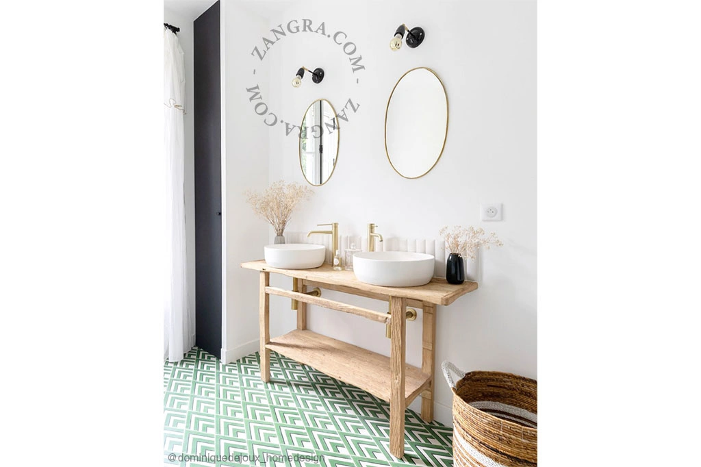 regulowana lampa ścienna Pure Porcelain - czarna