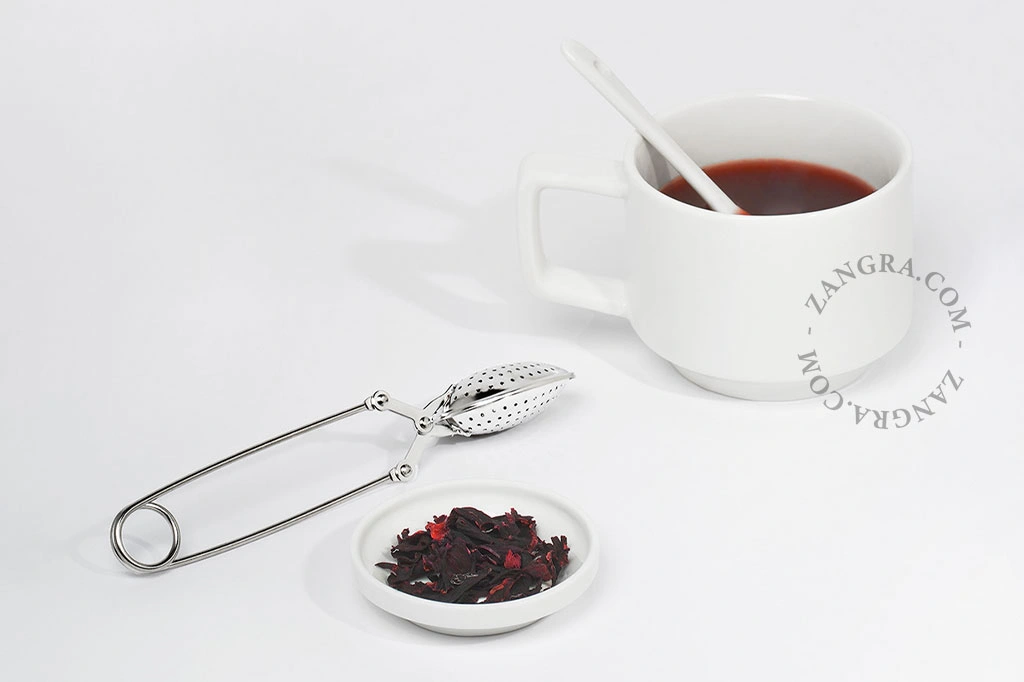 tazza in porcellana con manico