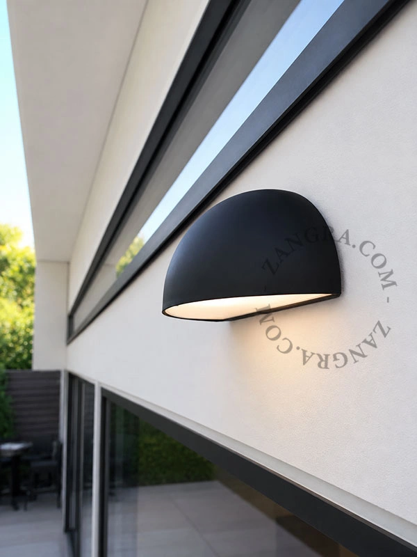 half-moon wall light Evelyne - IP54