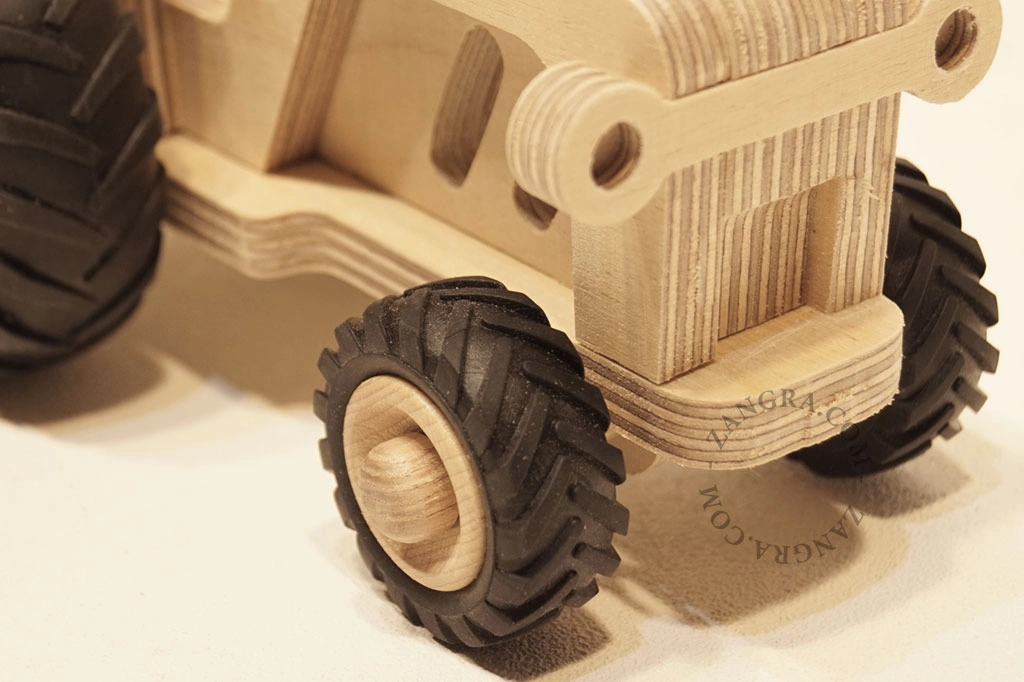 bouwpakket houten tractor