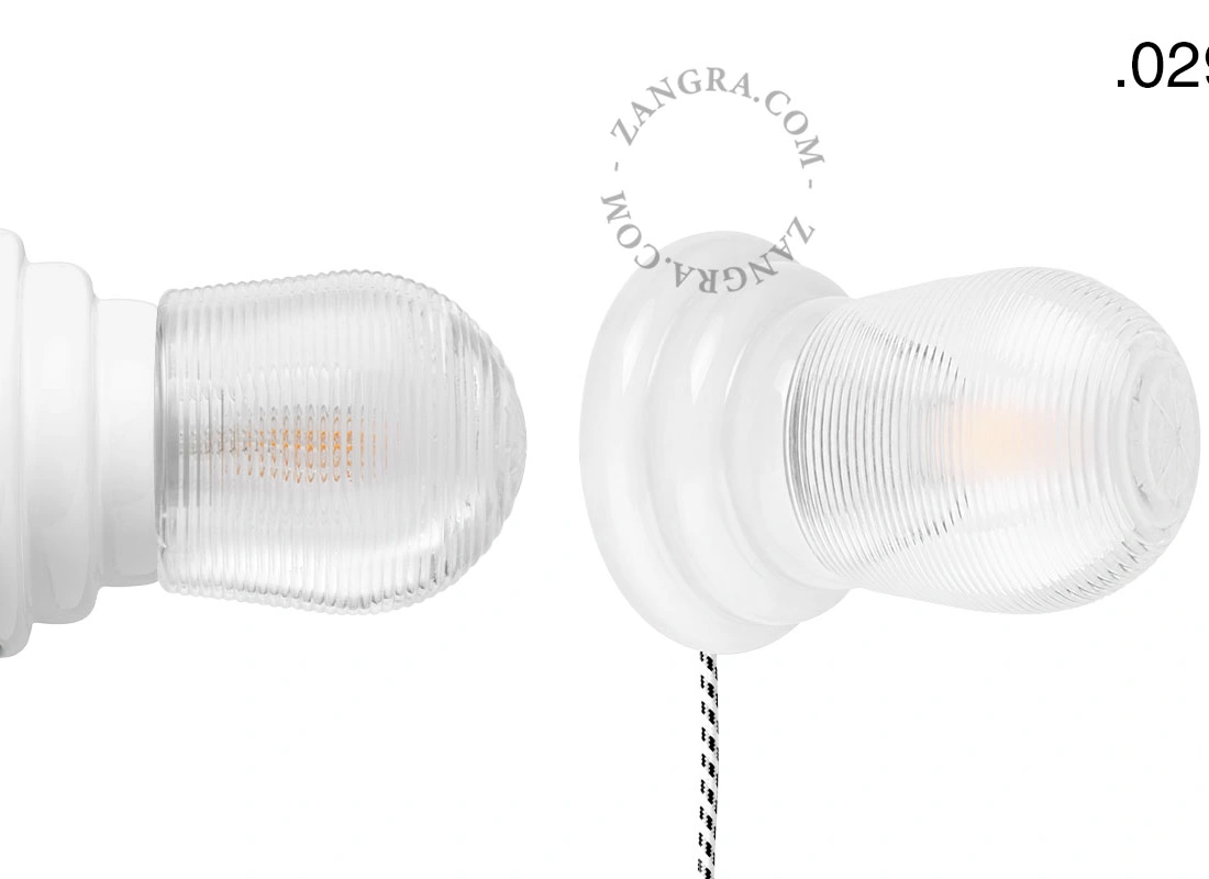 biała porcelanowa lampa ścienna Art Deco Danilo z włącznikiem