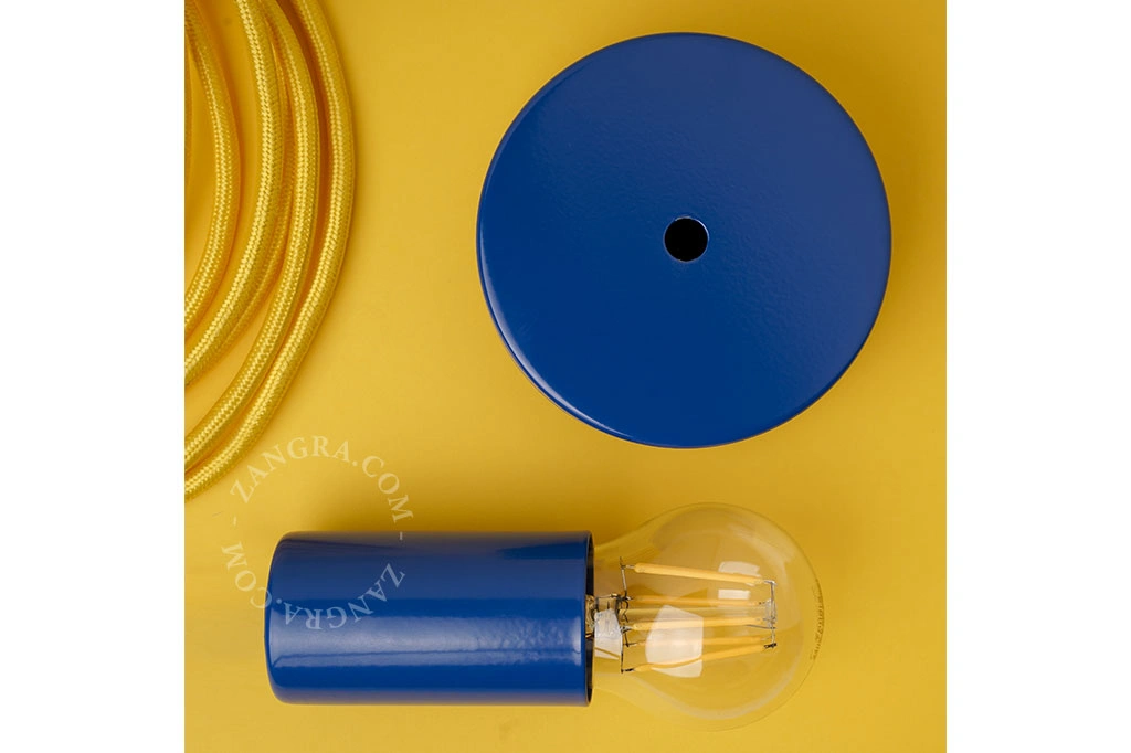 lacquered ceiling rose - blue
