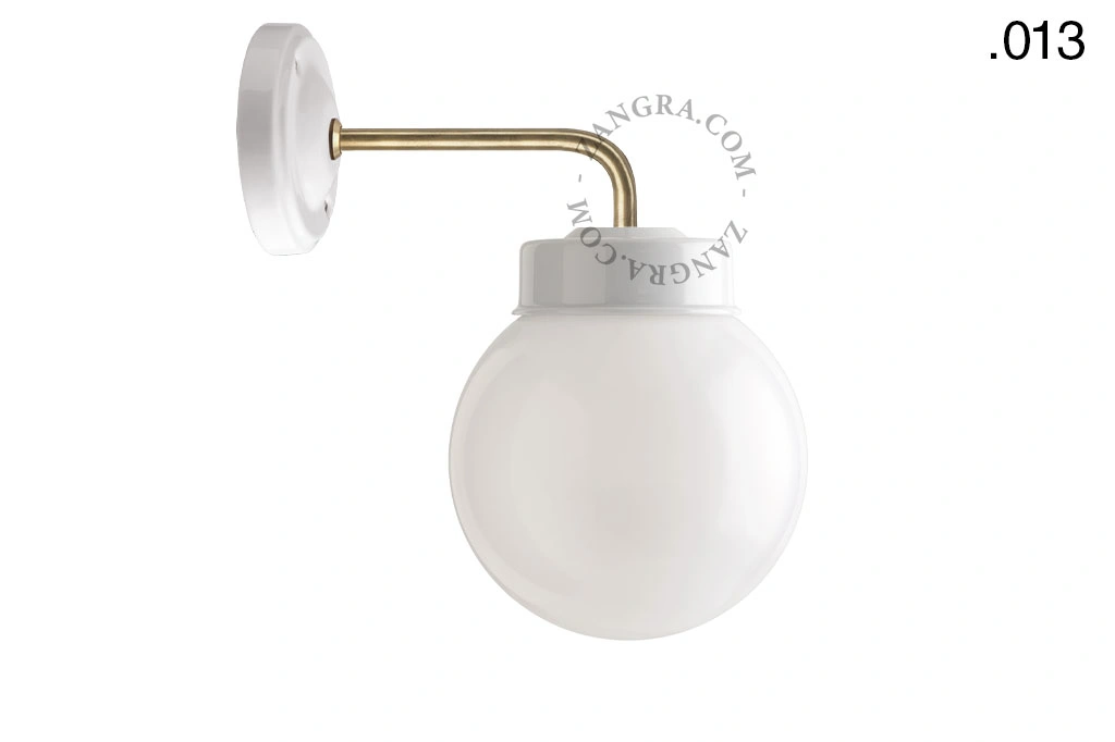 aplique en porcelana blanca y latón - pantalla de vidrio