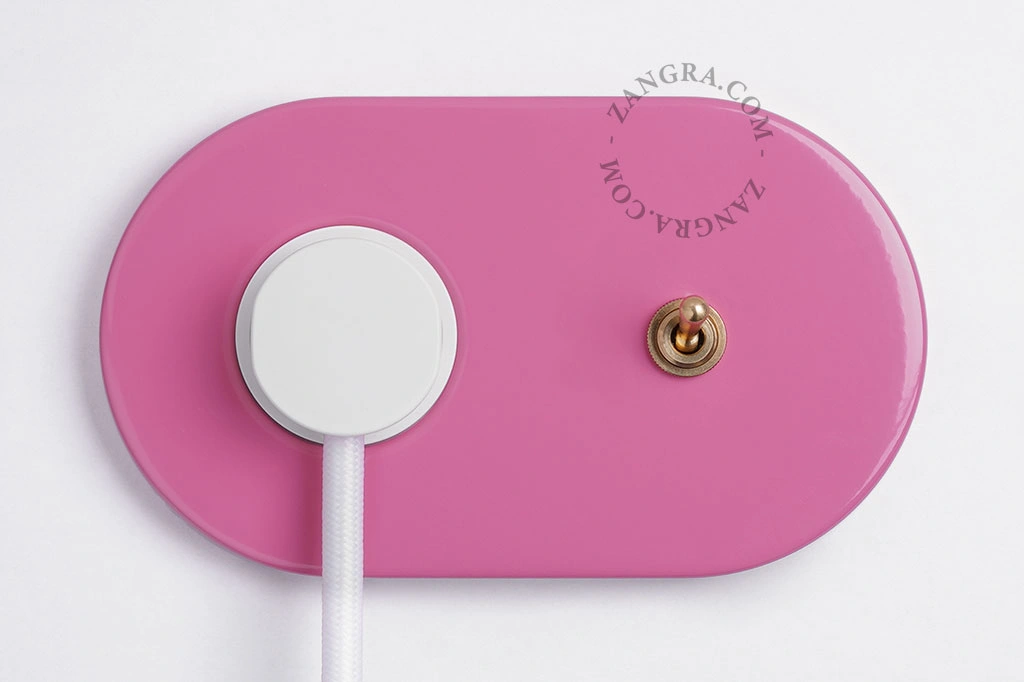 enchufe rosa e interruptor simple o conmutado - palanca de latón