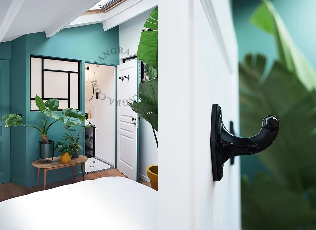 black porcelain hook