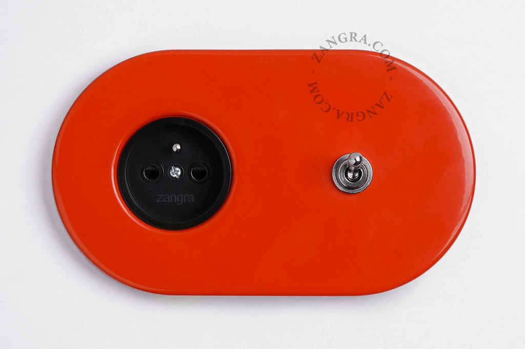tomada embutida em vermelho e interruptor bidirecional ou simples - alavanca niquelada