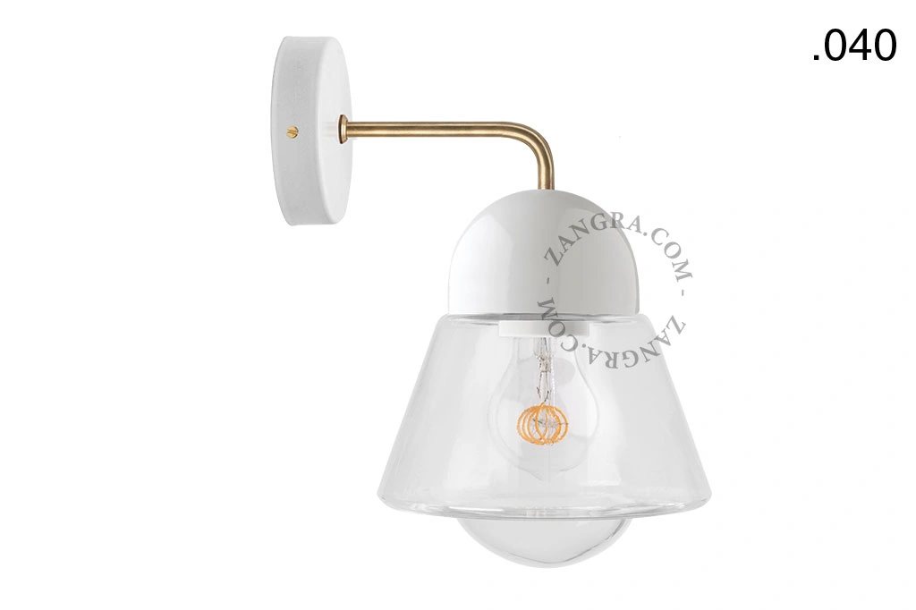 wandlamp van porselein en glas
