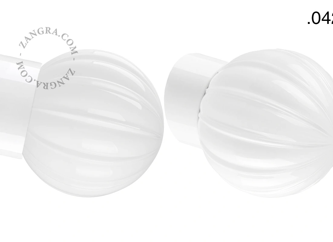 biała porcelanowa lampa ścienna David - Ø 10 cm