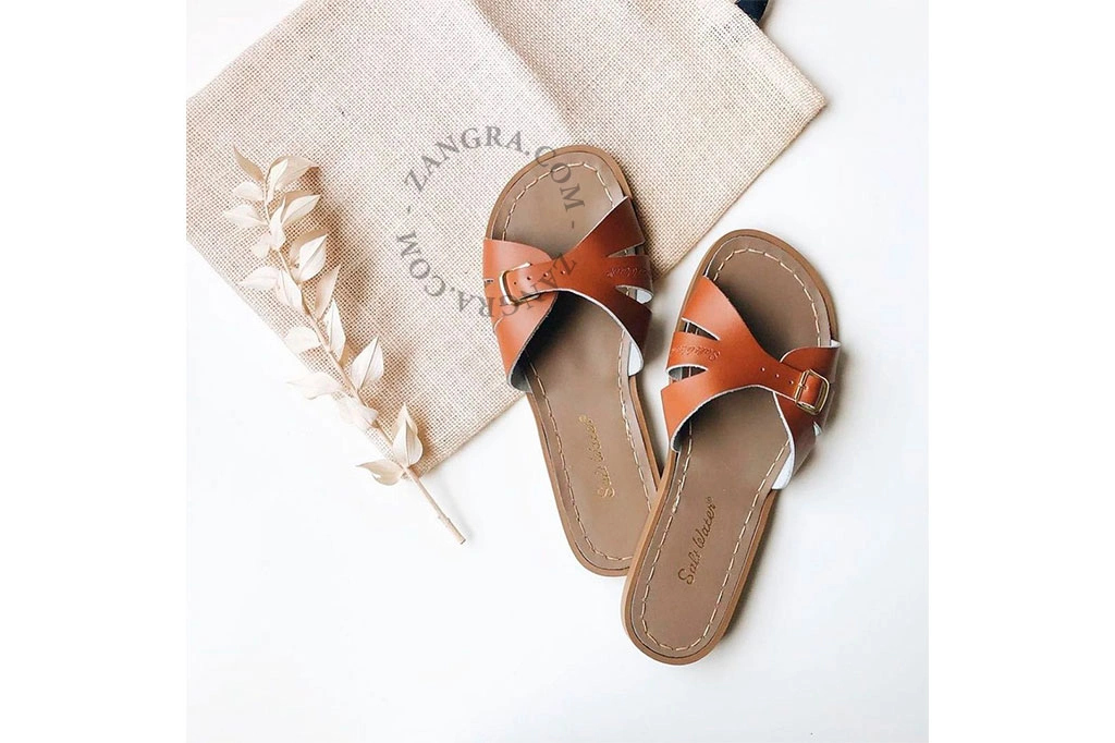 water sandals - brown