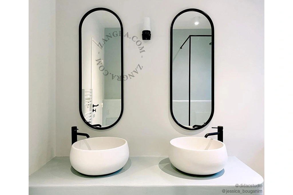 zewnętrzna lub łazienkowa czarna porcelanowa lampa ścienna - IP44