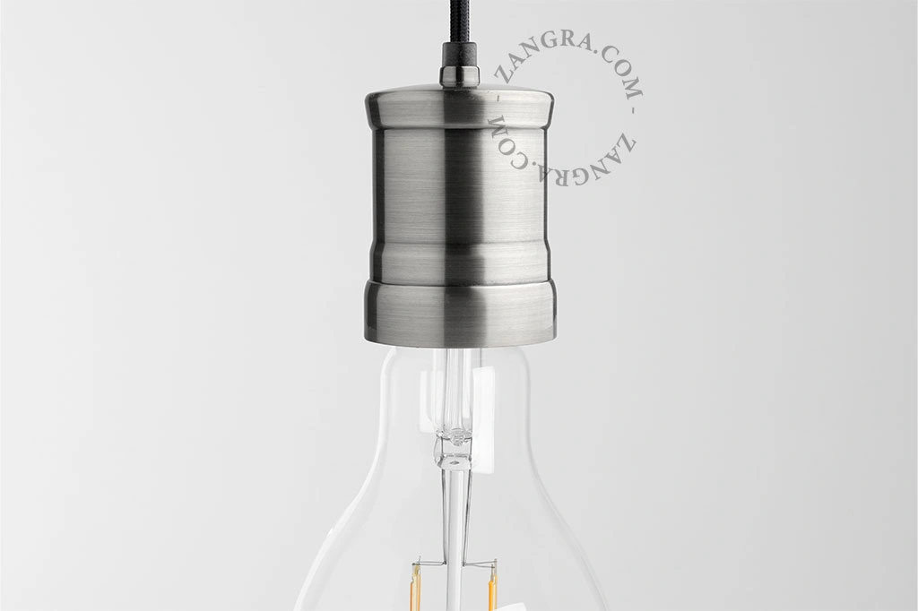 E40 silverfärgad lamphållare