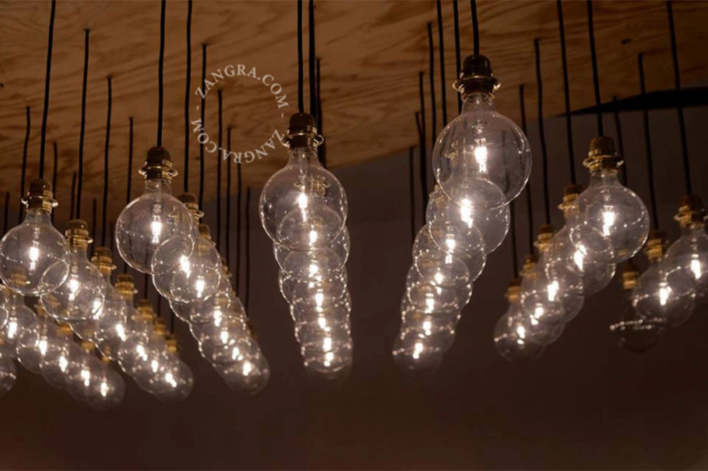 LED filament bulb – clear glass