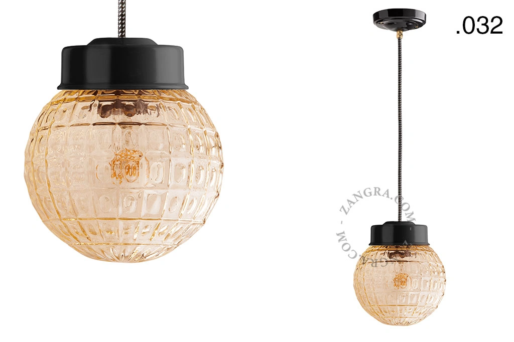 czarna lampa wisząca porcelana ze szklanym kloszem