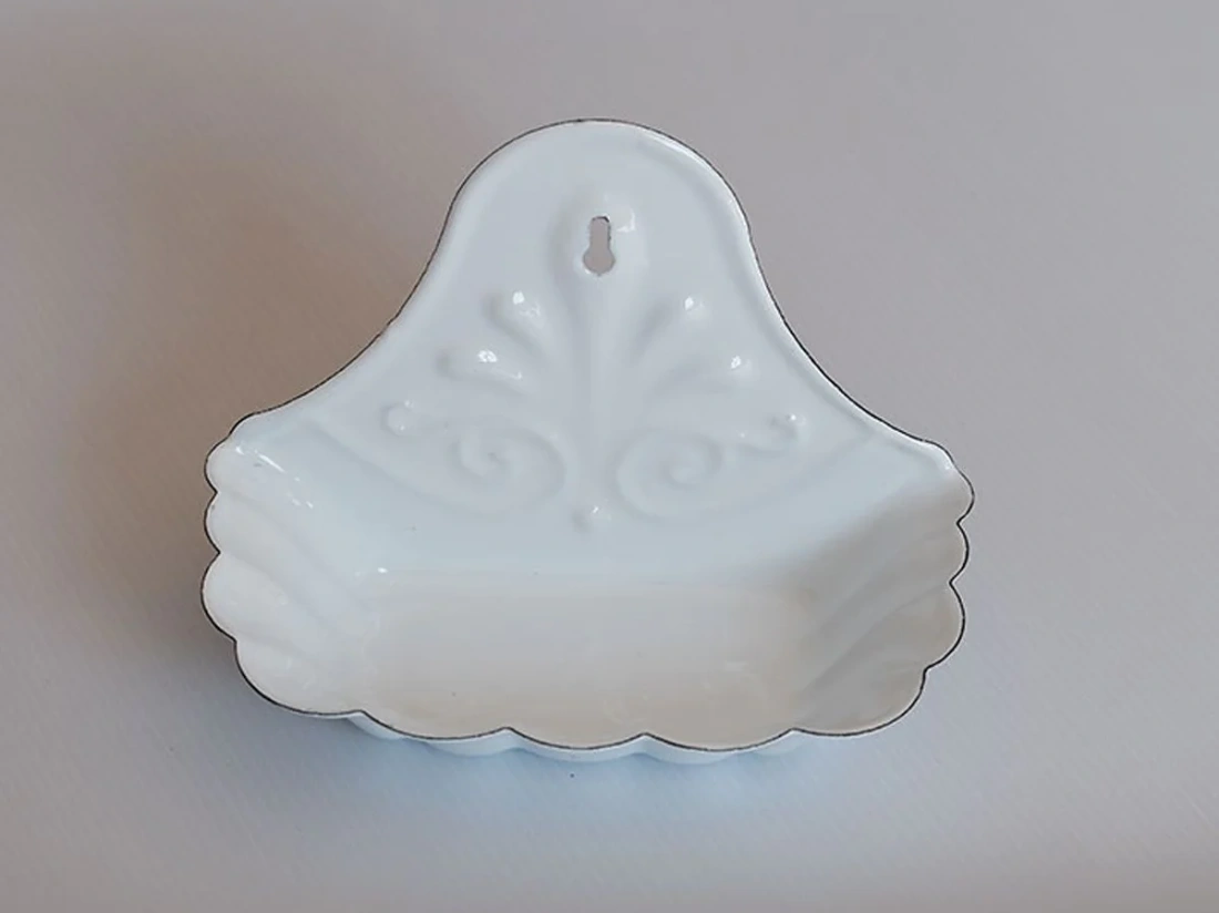 retro white enamel soap dish
