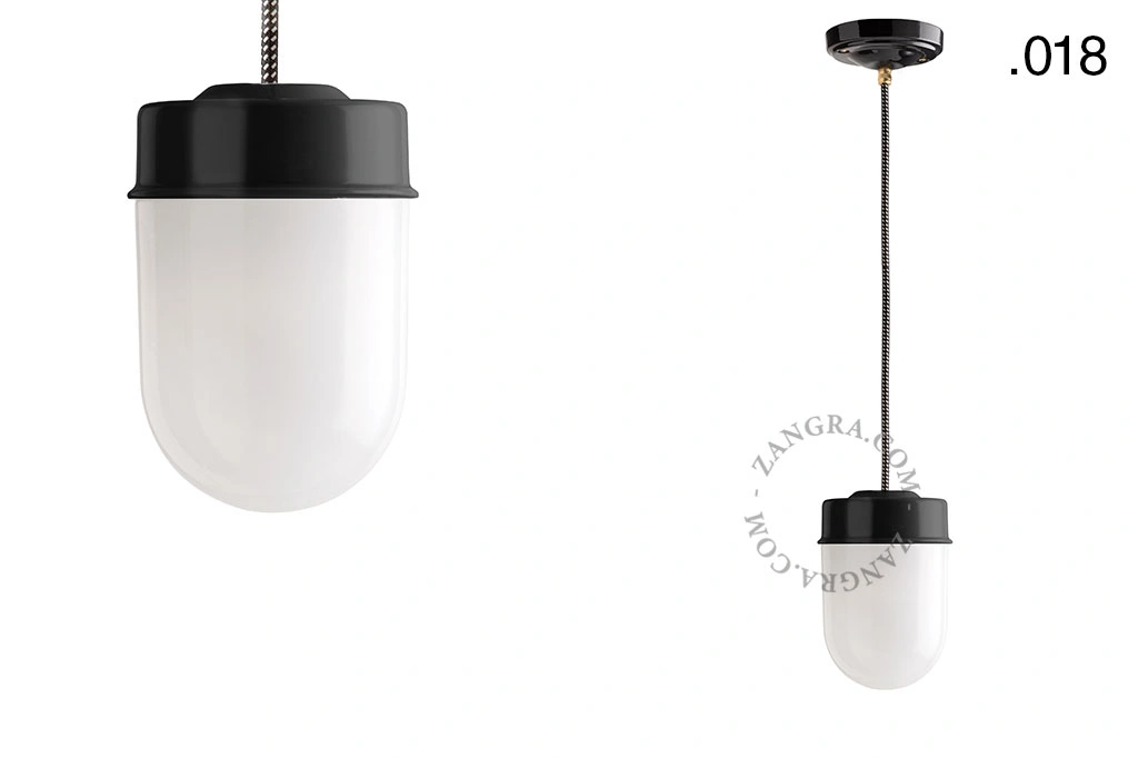 czarna lampa wisząca porcelana ze szklanym kloszem