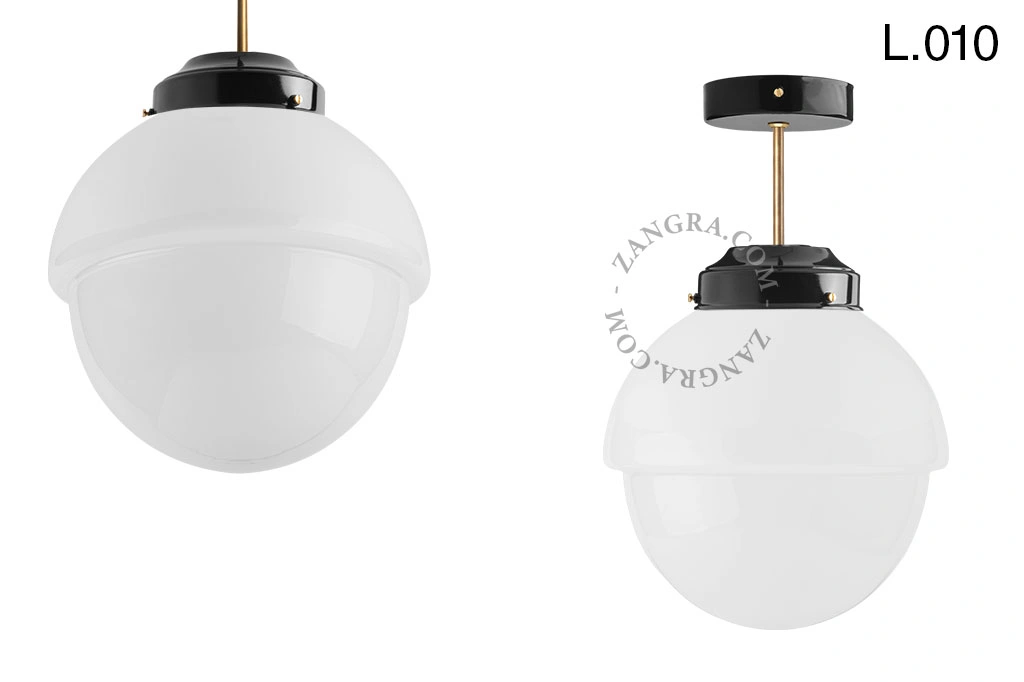 loftslampe i sort og messing - glas skærm