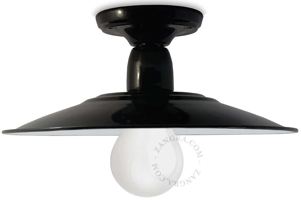 czarna lampa sufitowa z emalii i porcelany