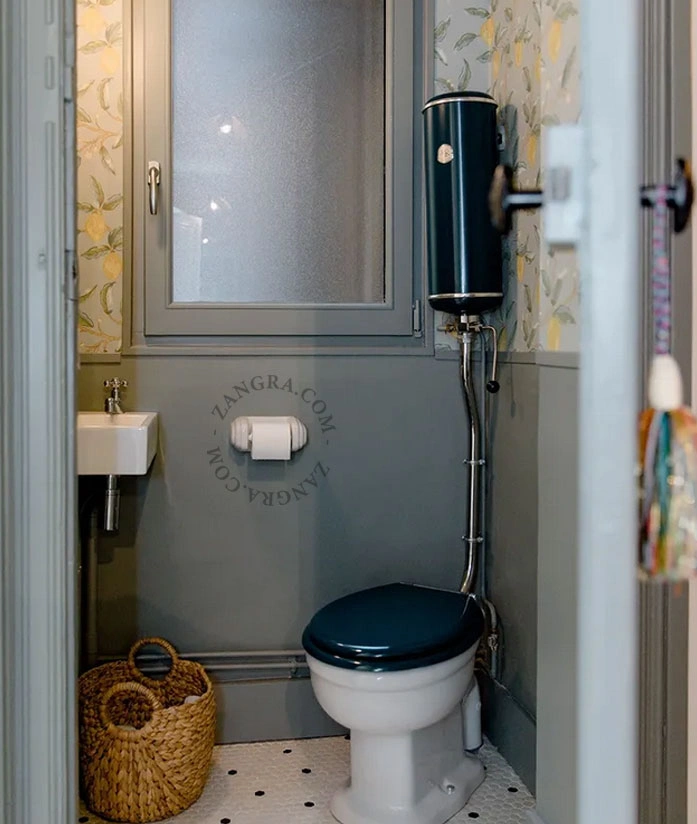 toiletpapirholder i hvidt porcelæn