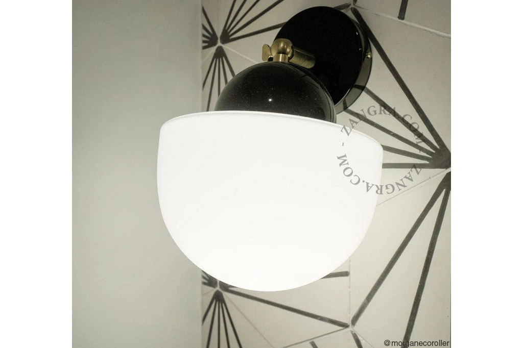 lampa porcelana ze szklanym kloszem