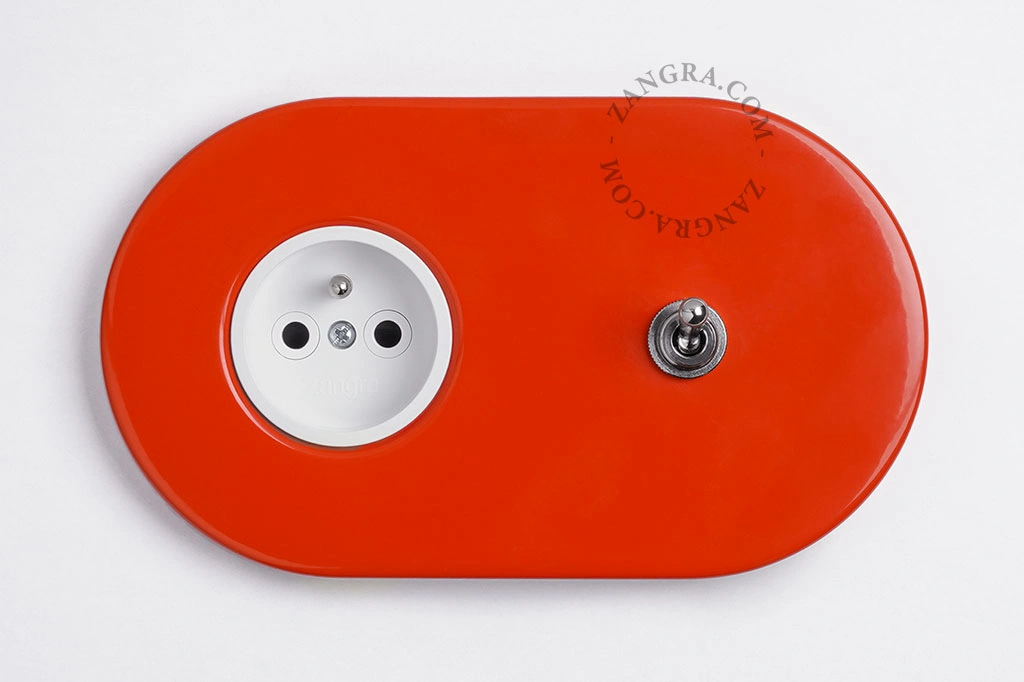 tomada embutida em vermelho e interruptor bidirecional ou simples - alavanca niquelada