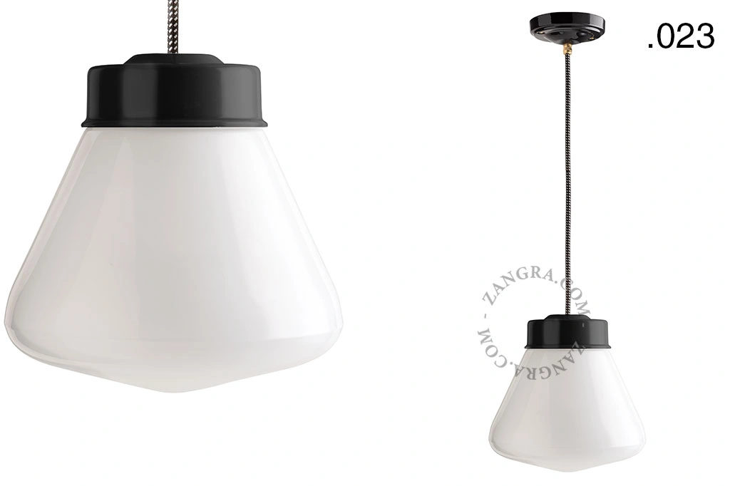 czarna lampa wisząca porcelana ze szklanym kloszem