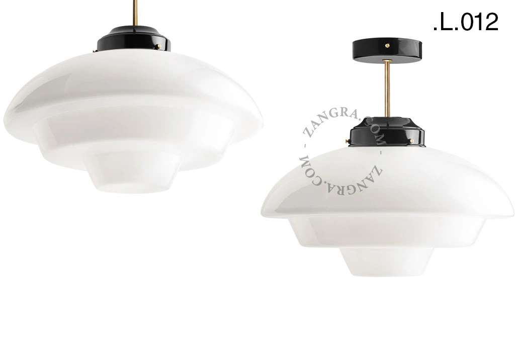 loftslampe i sort og messing - glas skærm