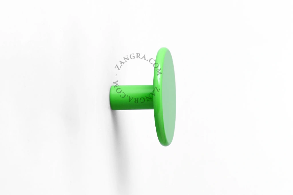 gancho verde para casacos